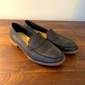 Sperry Women’s Black Penny Loafers